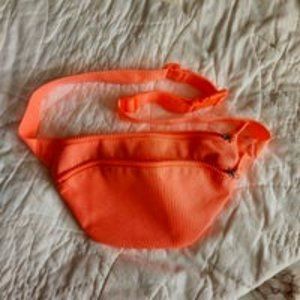 Fanny pack 3 pockets